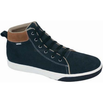Sepatu pria CTF 118